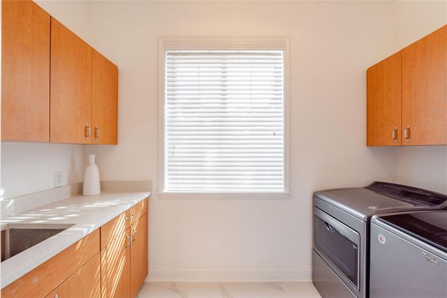 2432 NE 33RD COURT, Ocala, FL 34470