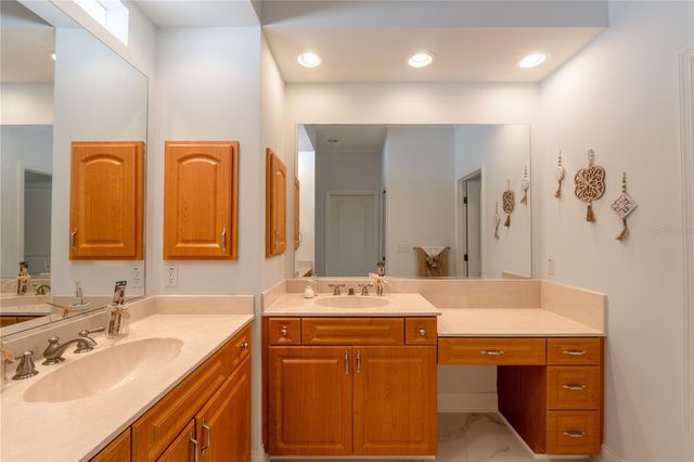 2432 NE 33RD COURT, Ocala, FL 34470