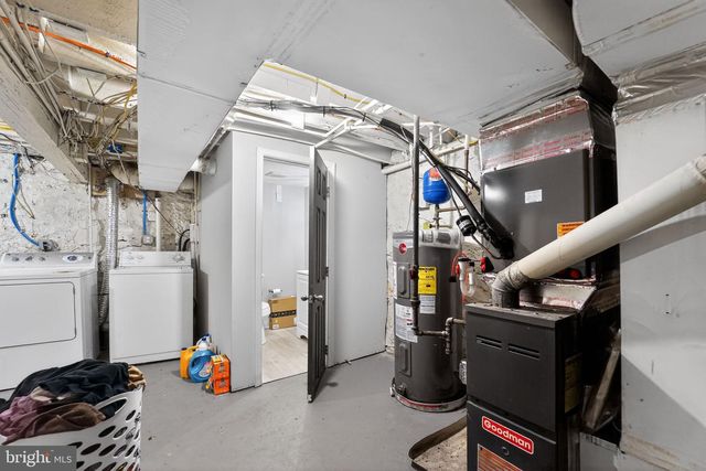 2483 SHIRLEY AVE, Baltimore, MD 21215