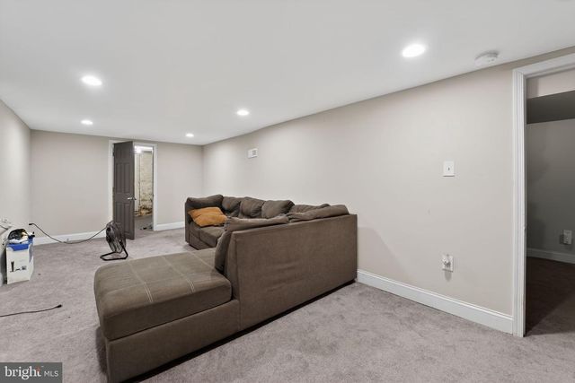 2483 SHIRLEY AVE, Baltimore, MD 21215