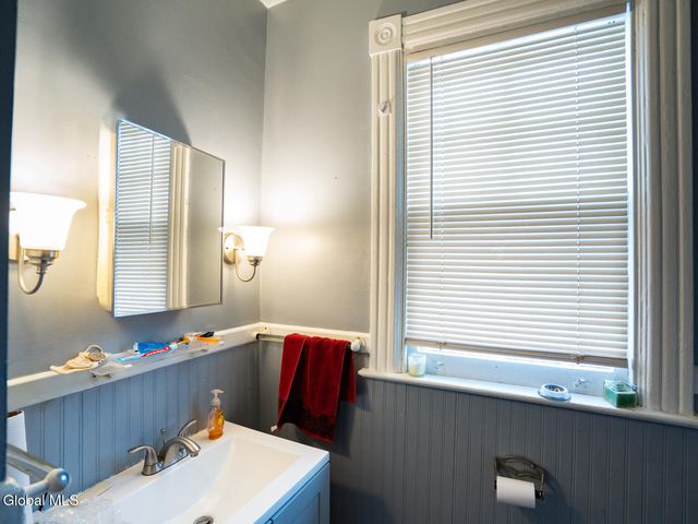 884-886 Lancaster Street, Albany, NY 12203