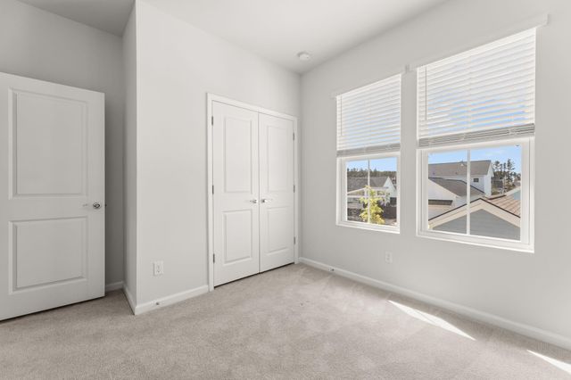 579 Blueway Avenue, Summerville, SC 29486