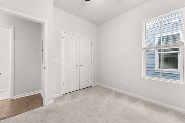 579 Blueway Avenue, Summerville, SC 29486
