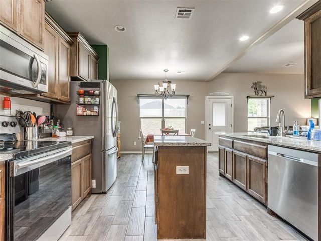 5702 Cedar Tree Circle, Guthrie, OK 73044