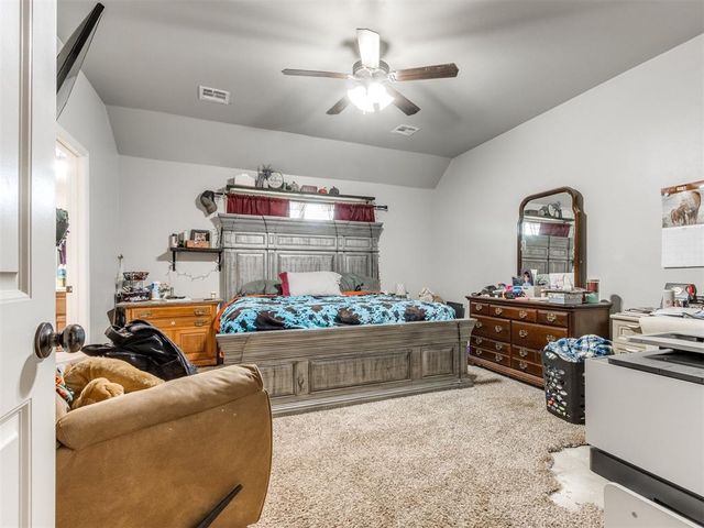 5702 Cedar Tree Circle, Guthrie, OK 73044