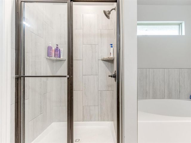 5702 Cedar Tree Circle, Guthrie, OK 73044