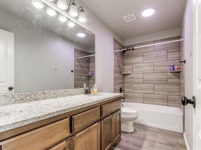 5702 Cedar Tree Circle, Guthrie, OK 73044