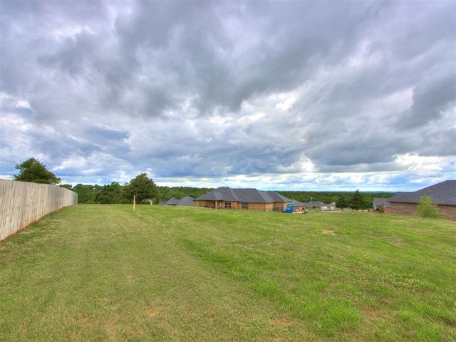 5702 Cedar Tree Circle, Guthrie, OK 73044