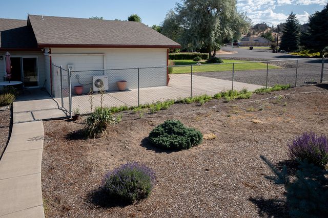 2761 NE Yellowpine Road, Prineville, OR 97754