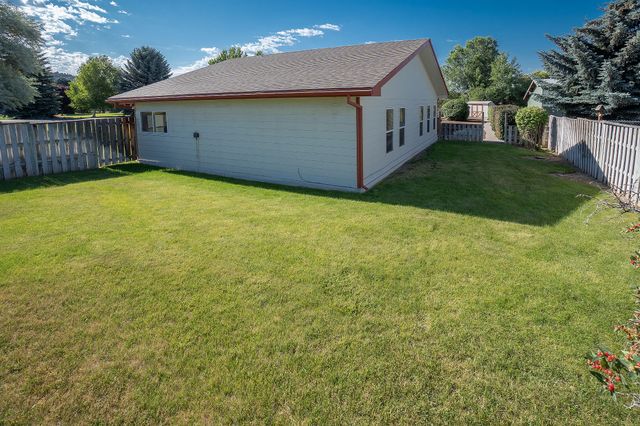 2761 NE Yellowpine Road, Prineville, OR 97754