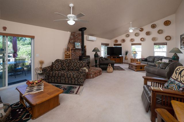 2761 NE Yellowpine Road, Prineville, OR 97754