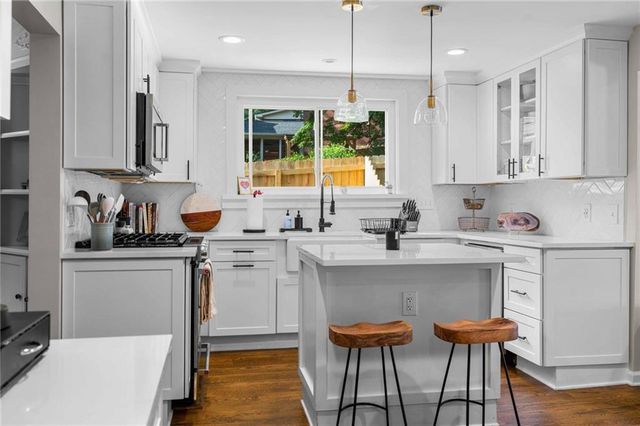 1752 Springer Street NW, Atlanta, GA 30318