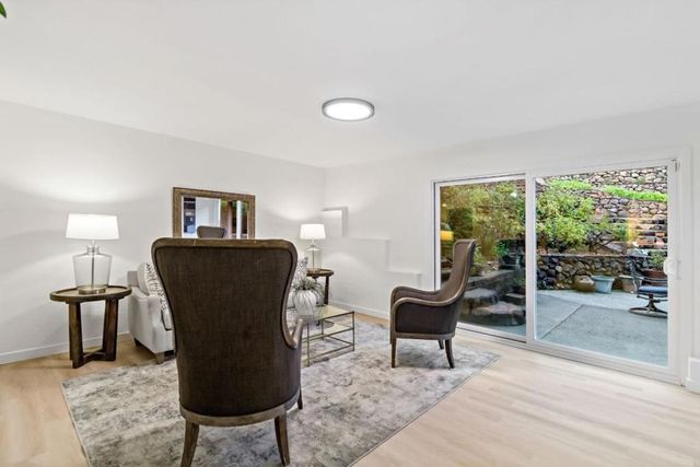 3848 Vineyard Drive, Redwood City, CA 94061