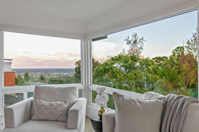 3848 Vineyard Drive, Redwood City, CA 94061