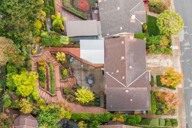 3848 Vineyard Drive, Redwood City, CA 94061