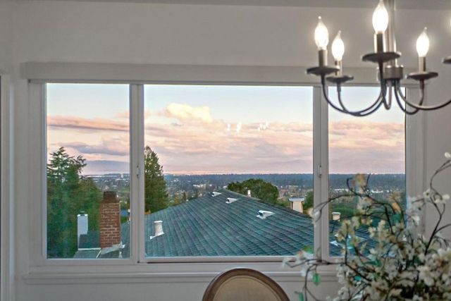 3848 Vineyard Drive, Redwood City, CA 94061