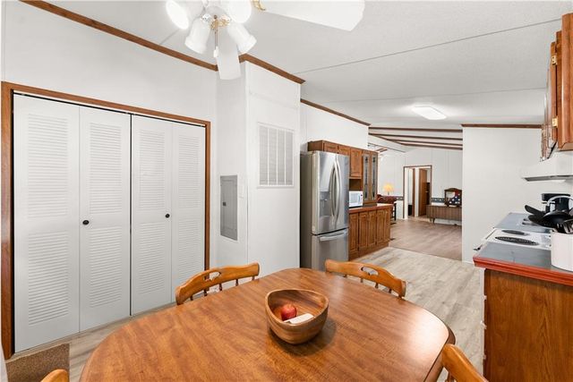 7270 Wits End Drive, Gainesville, GA 30506