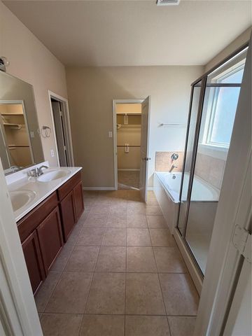 3209 Featherwood Lane, Dickinson, TX 77539