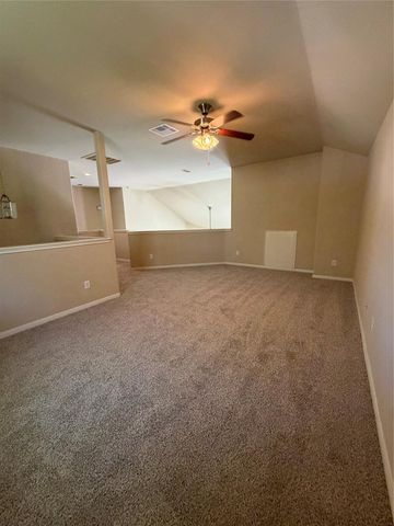 3209 Featherwood Lane, Dickinson, TX 77539