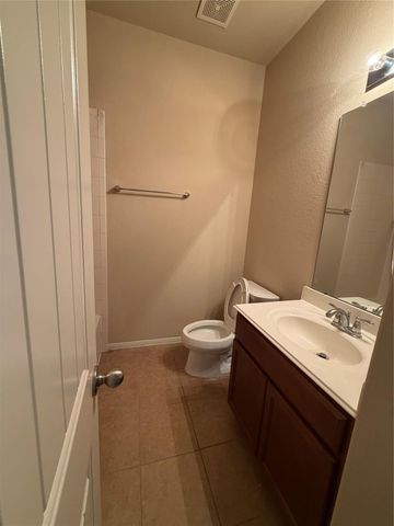 3209 Featherwood Lane, Dickinson, TX 77539