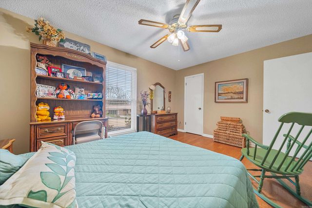 111 Twinpines Street, Hot Springs, AR 71901