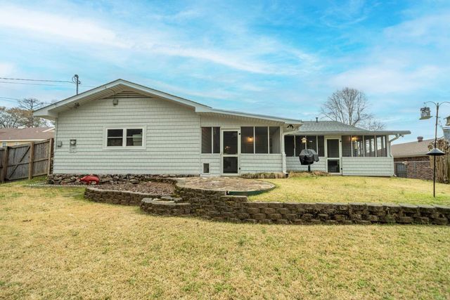 111 Twinpines Street, Hot Springs, AR 71901