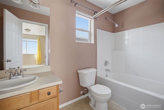 8714 Oslo Lane NE, Lacey, WA 98516