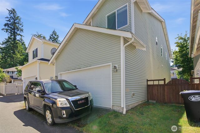8714 Oslo Lane NE, Lacey, WA 98516