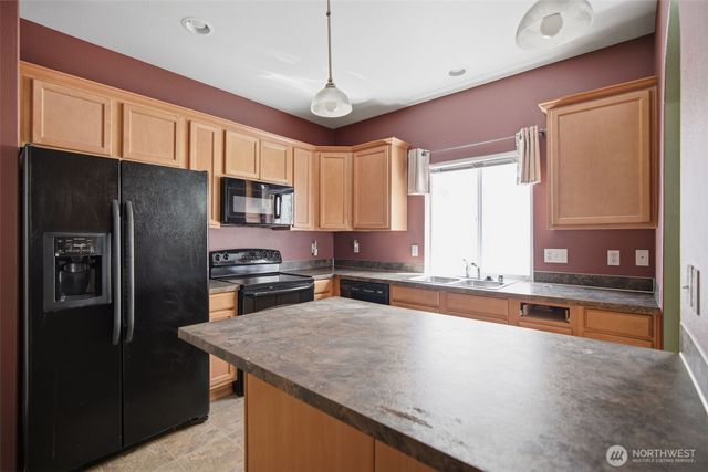 8714 Oslo Lane NE, Lacey, WA 98516