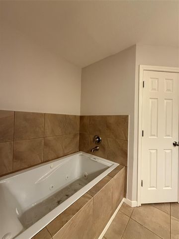 5935 Wildbriar Lane, Richmond, TX 77469