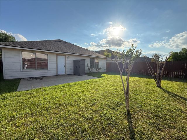 5935 Wildbriar Lane, Richmond, TX 77469