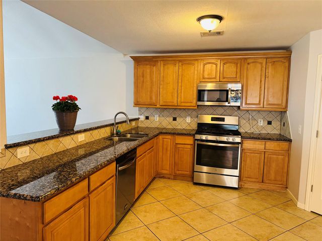 5935 Wildbriar Lane, Richmond, TX 77469