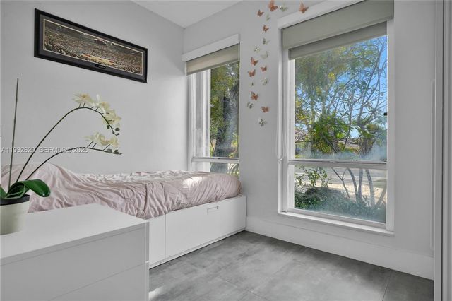 2101 NE 211th Ter ., Miami, FL 33179