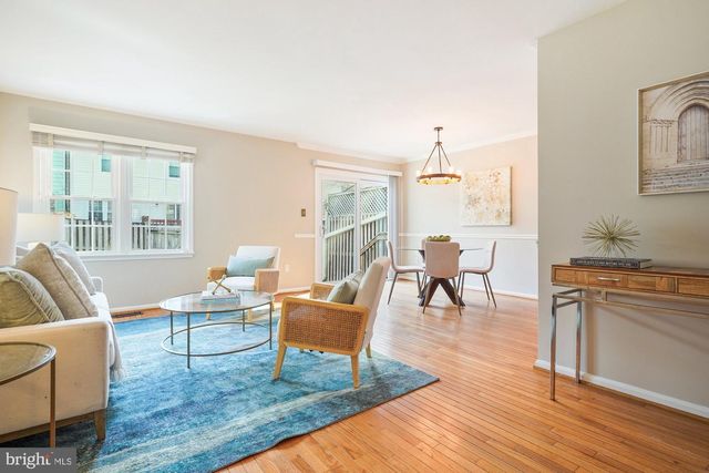 8826 SURVEYORS PL, Springfield, VA 22152