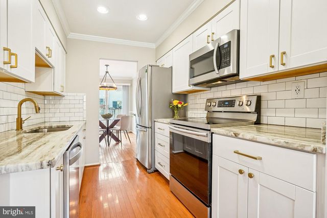 8826 SURVEYORS PL, Springfield, VA 22152