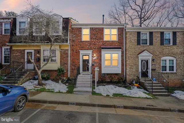 8826 SURVEYORS PL, Springfield, VA 22152