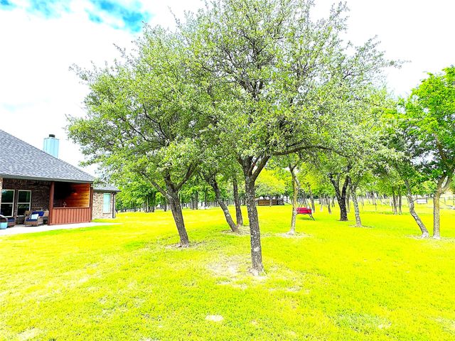 229 Oak Tree Court, Poolville, TX 76487