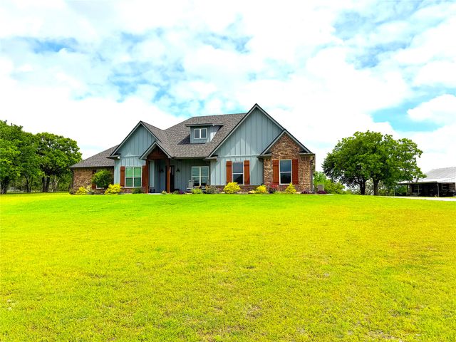 229 Oak Tree Court, Poolville, TX 76487