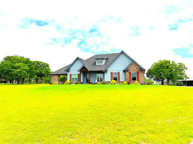 229 Oak Tree Court, Poolville, TX 76487
