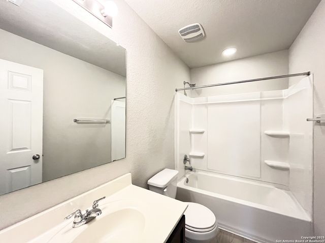 15167 Dione Bend, San Antonio, TX 78245