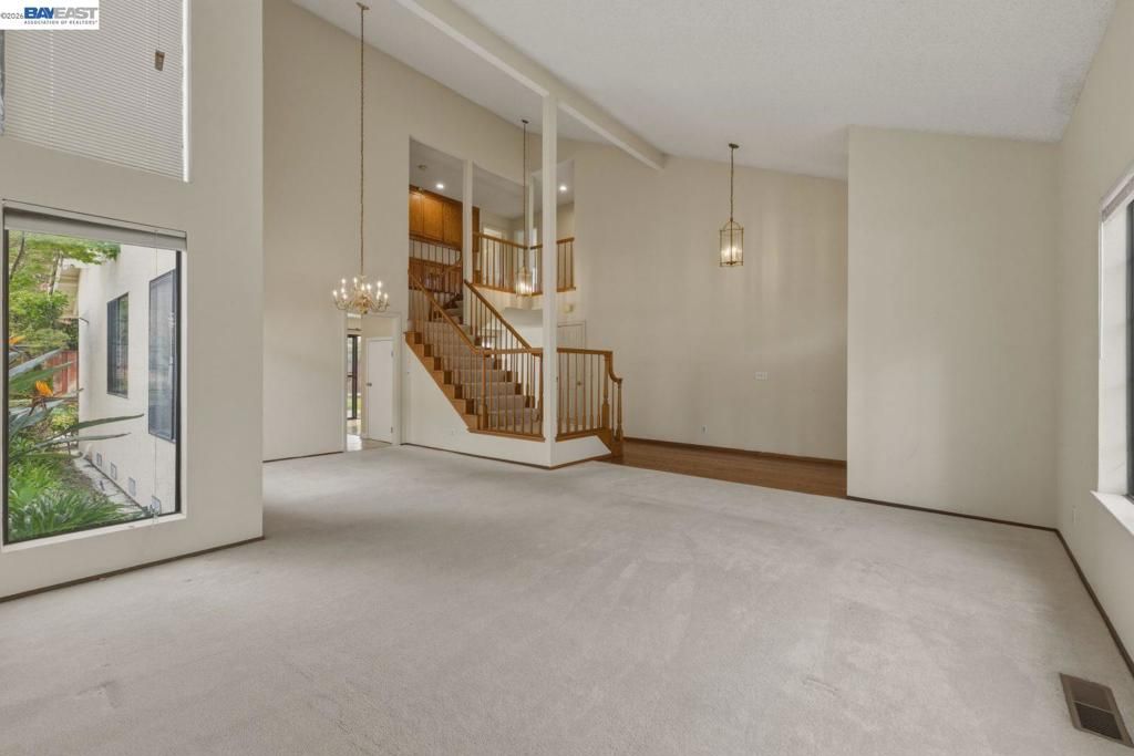 Image 5 of property listing at 642 Fontes Dr, Fremont, CA 94539