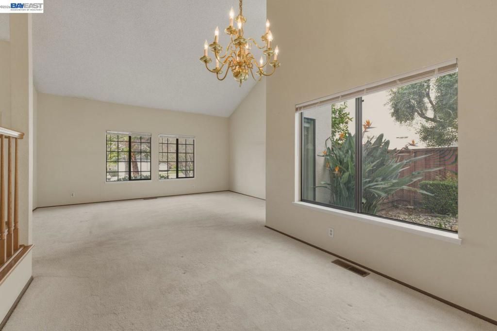 Image 9 of property listing at 642 Fontes Dr, Fremont, CA 94539