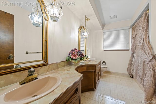 38219 Santa Anna Street, Clinton Charter Township, MI 48036