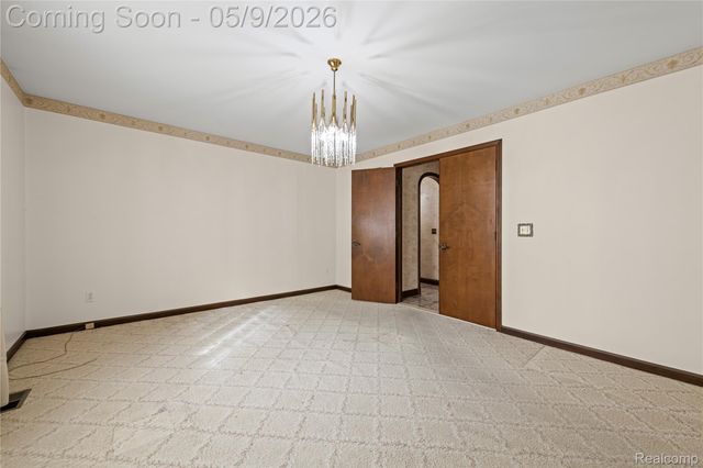 38219 Santa Anna Street, Clinton Charter Township, MI 48036