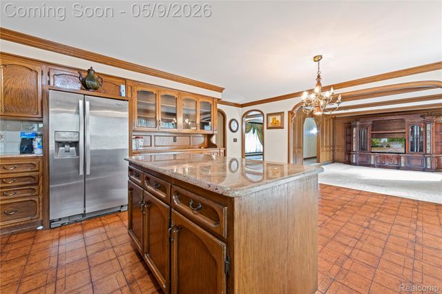 38219 Santa Anna Street, Clinton Charter Township, MI 48036