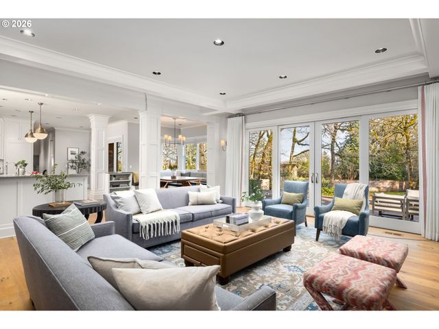 11760 S BREYMAN Ave, Portland, OR 97219