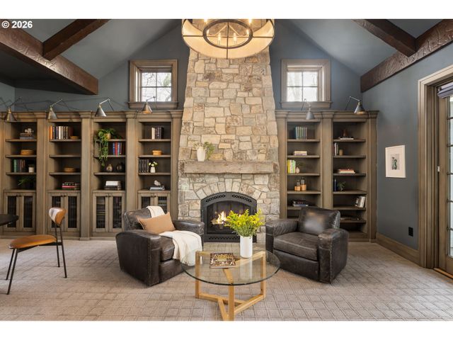 11760 S BREYMAN Ave, Portland, OR 97219