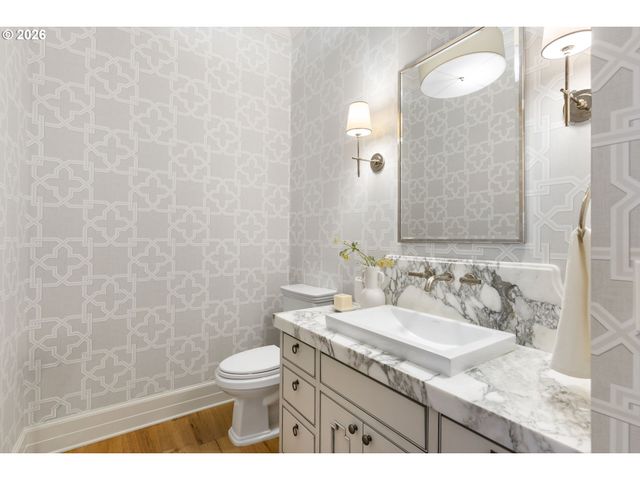 11760 S BREYMAN Ave, Portland, OR 97219