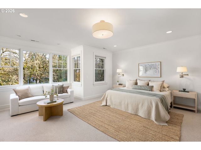 11760 S BREYMAN Ave, Portland, OR 97219