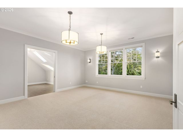 11760 S BREYMAN Ave, Portland, OR 97219